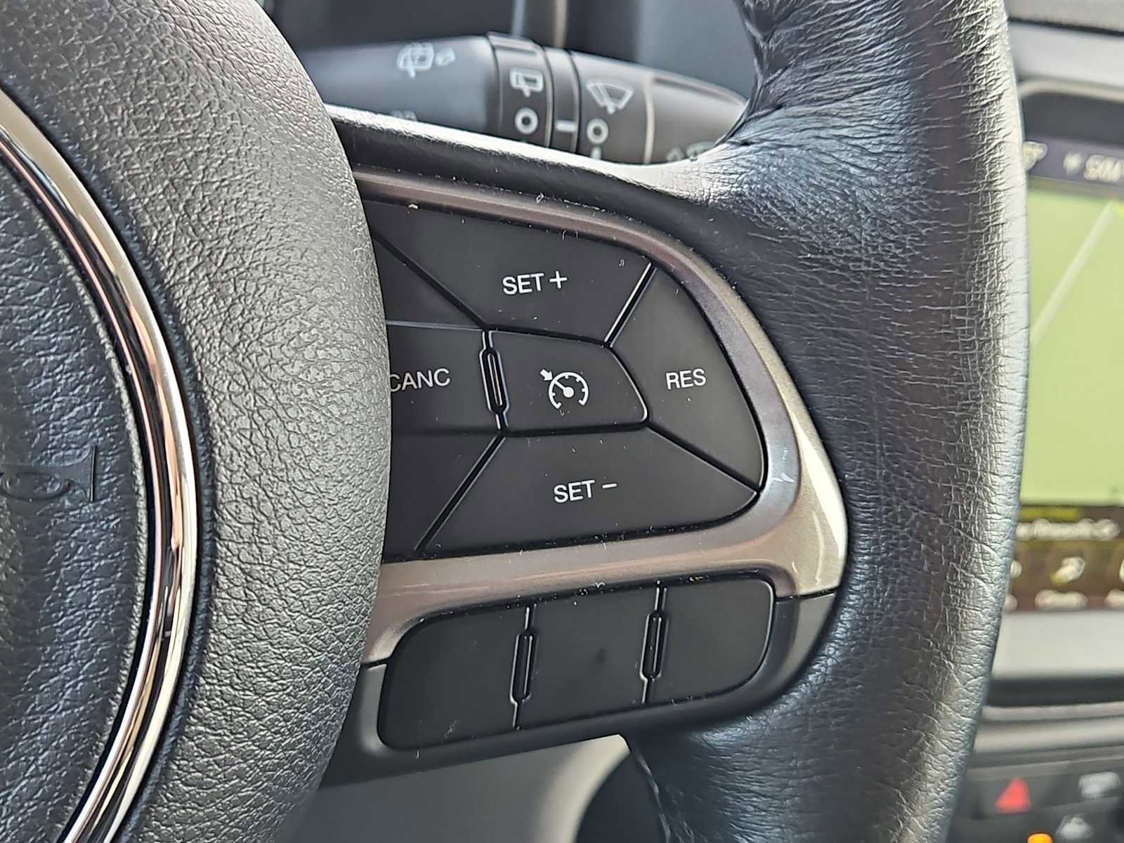 Used 2022 Jeep Renegade Latitude w/ Convenience Group image 40