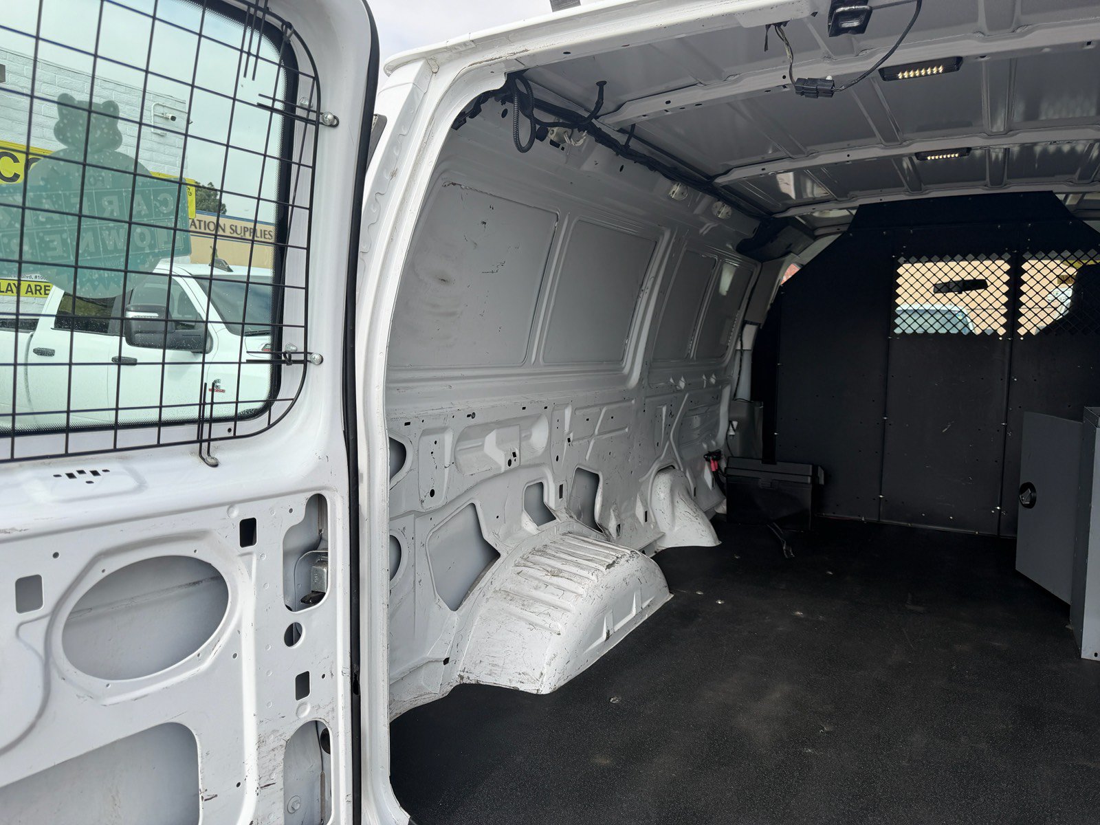 Used 2013 Ford E-150 and Econoline 150 w/ PWR Group RWD image 12