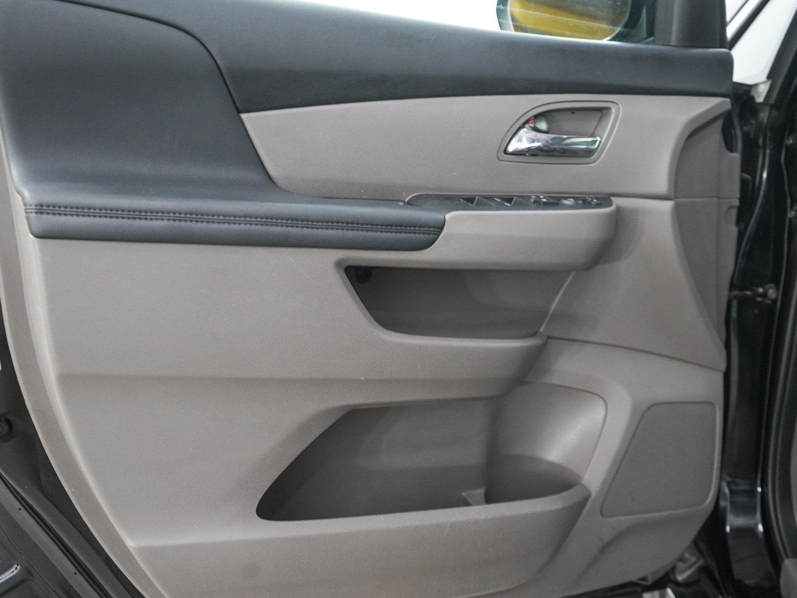 Used 2015 Honda Odyssey EX-L image 22