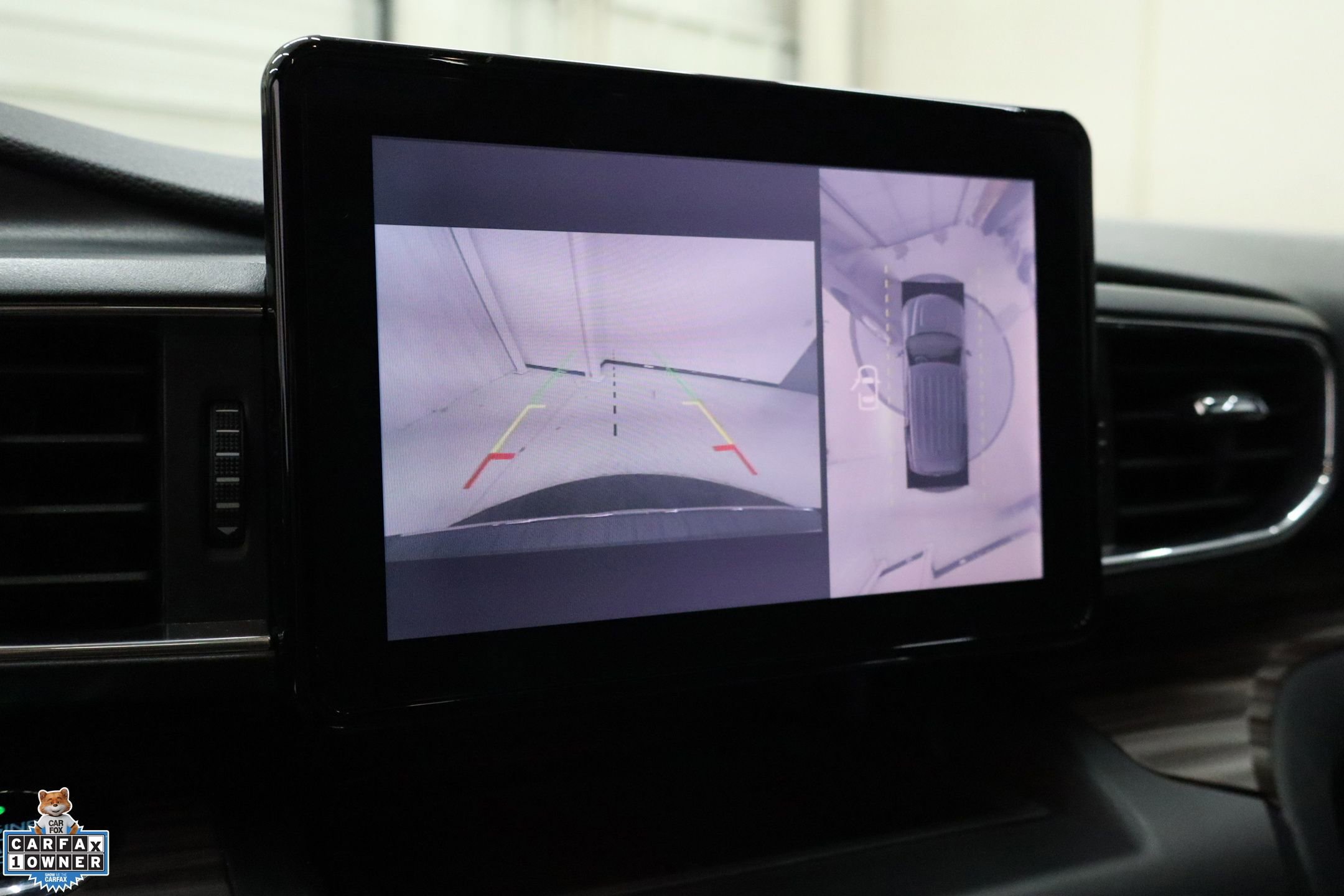 Used 2020 Ford Explorer Limited w/ Class III Trailer Tow Package image 22