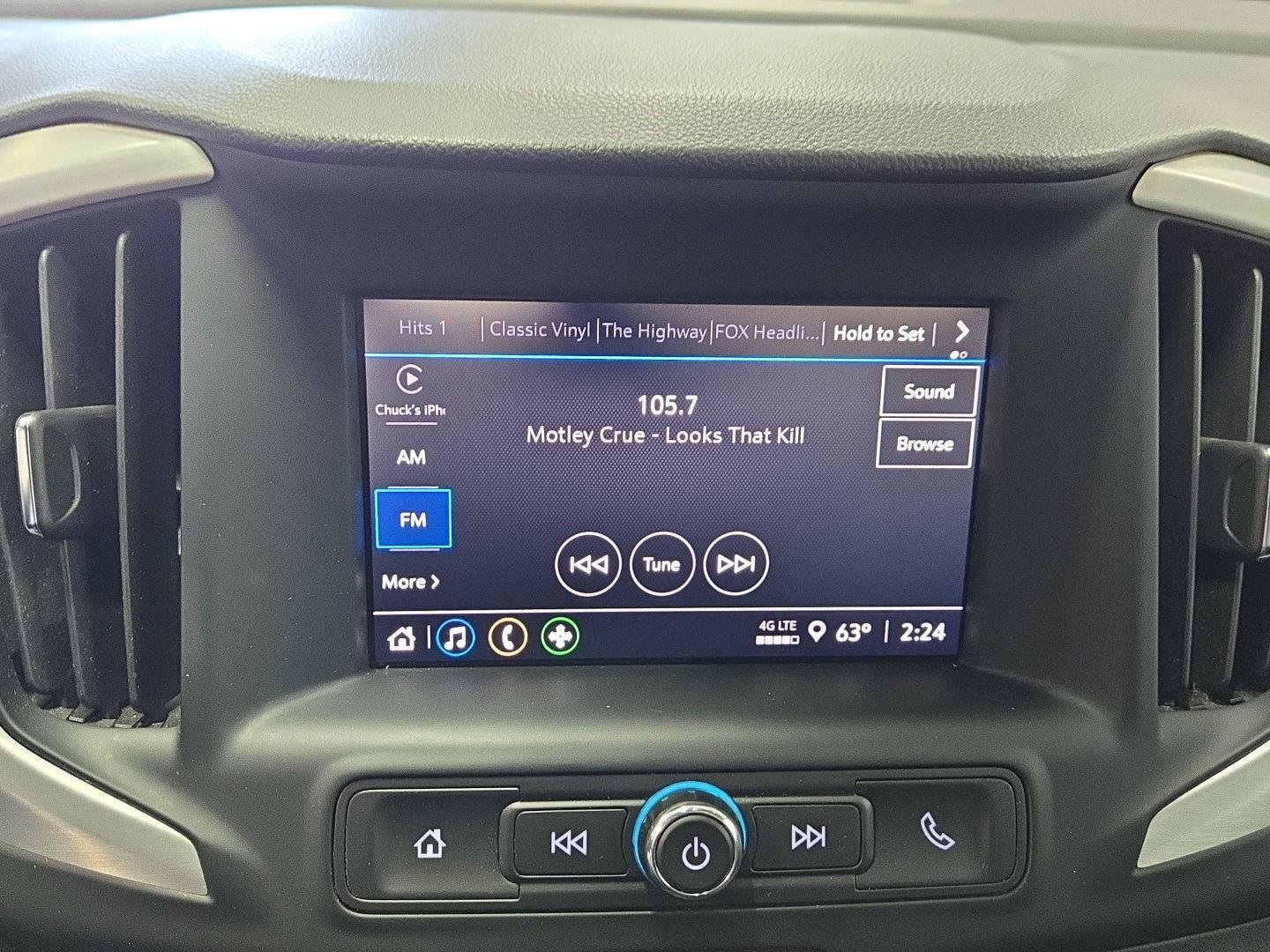 Used 2024 GMC Terrain SLE image 13