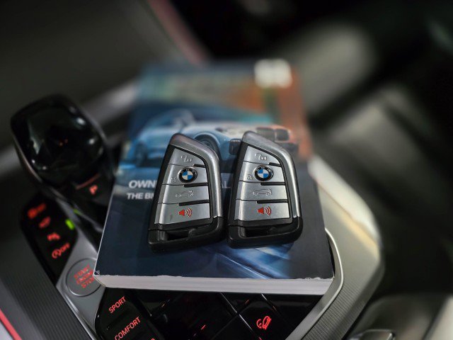 Used 2019 BMW X5 xDrive50i w/ M Sport Package image 48