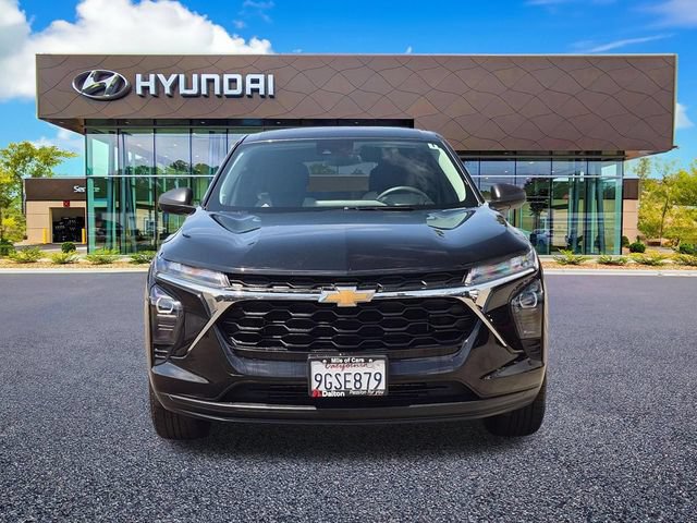 Used 2024 Chevrolet Trax LS FWD image 3