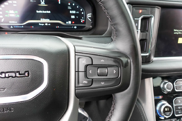 Used 2024 GMC Yukon XL Denali AWD/4WD image 20