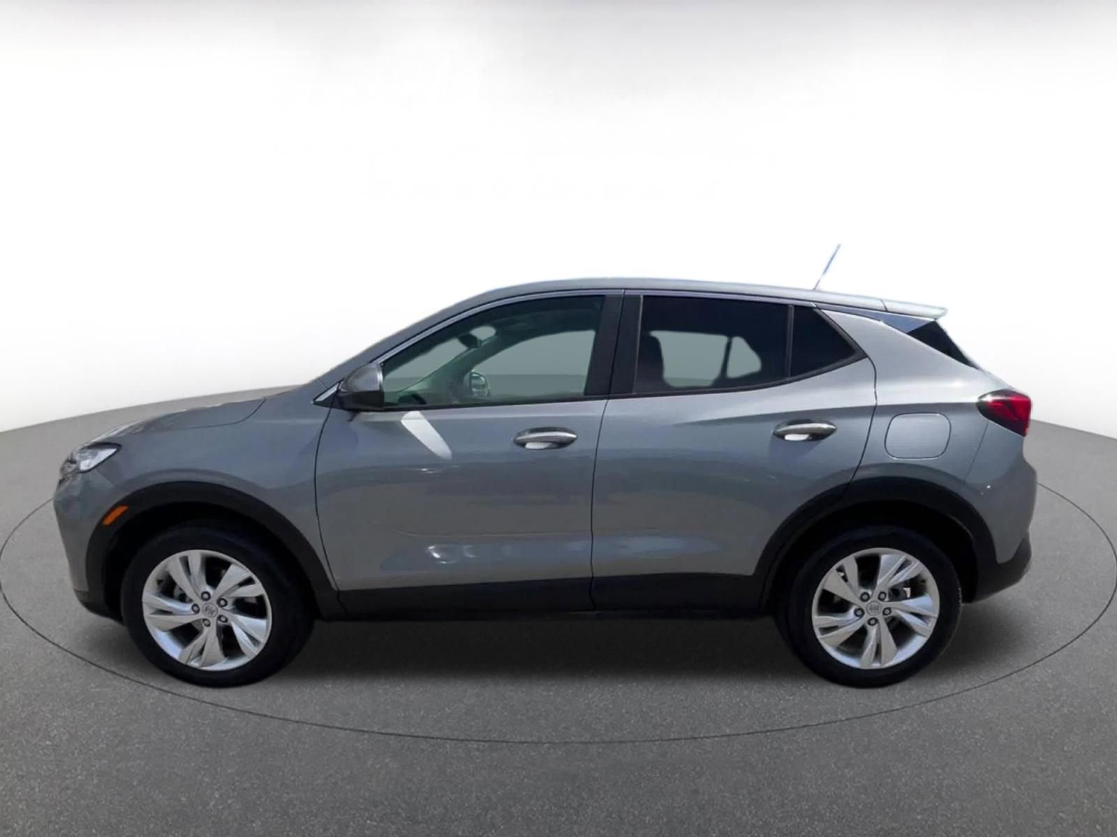 Used 2025 Buick Encore GX Preferred image 9