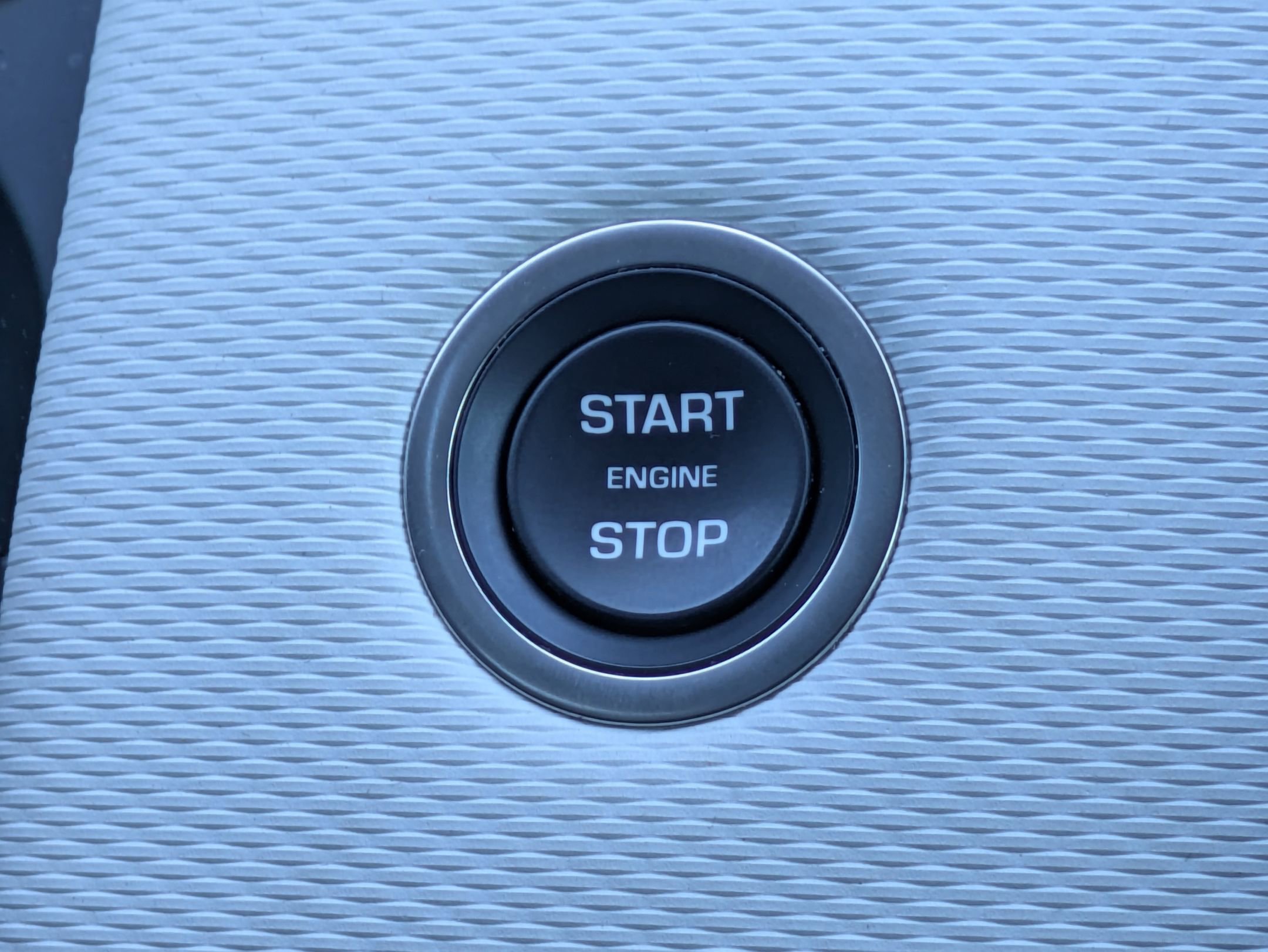 Certified 2025 Land Rover Discovery Sport Dynamic SE image 17