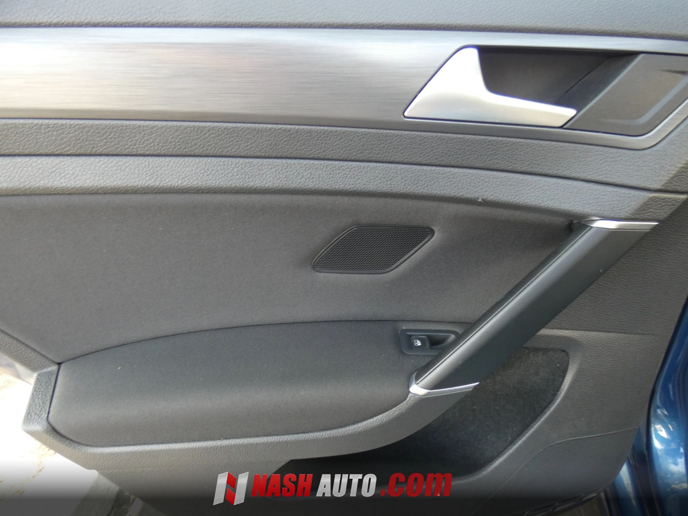 Used 2018 Volkswagen Golf S FWD image 43