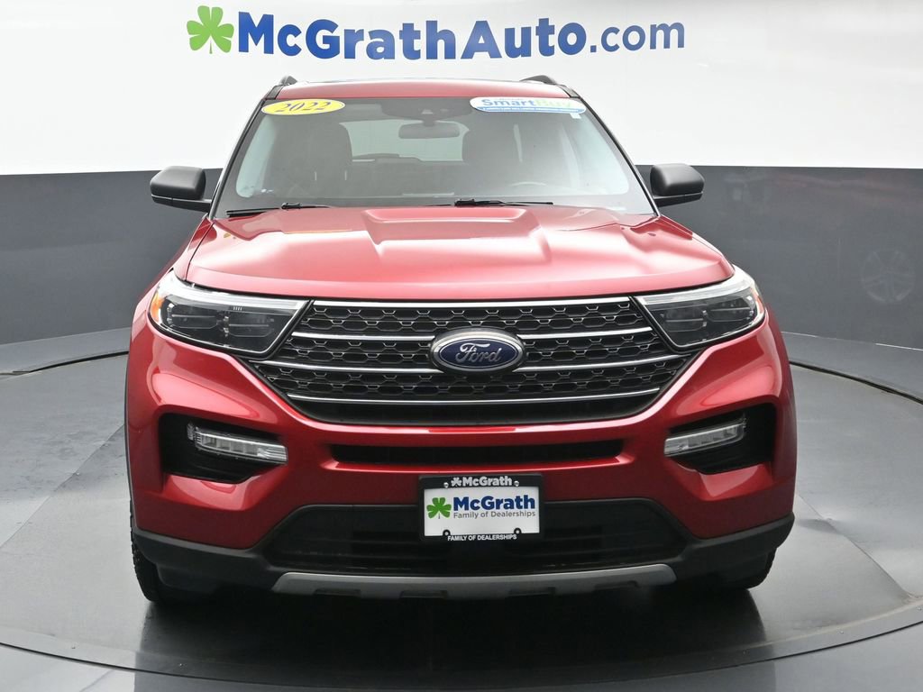 Used 2022 Ford Explorer XLT w/ Equipment Group 202A image 4