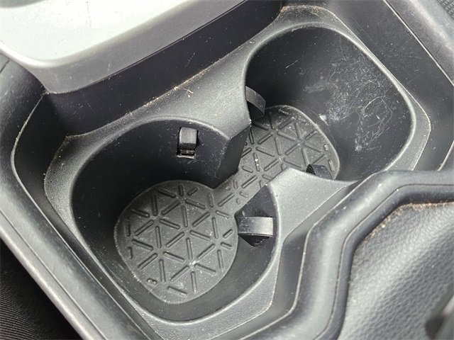 Used 2019 Toyota RAV4 LE image 23