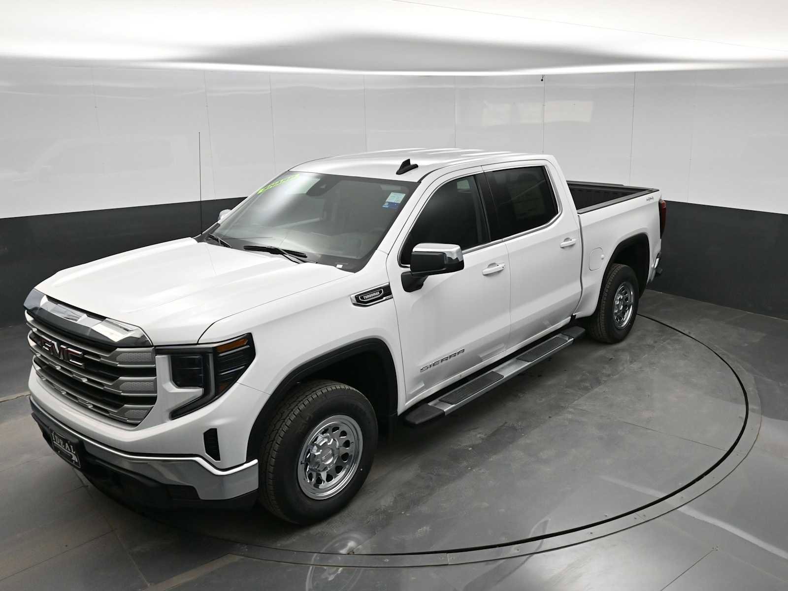 New 2026 GMC Sierra 1500 SLE w/ Preferred Package image 24