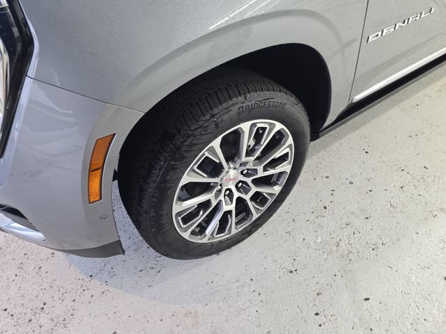 New 2026 GMC Yukon XL Denali w/ Sun & Power Step Package AWD/4WD image 10