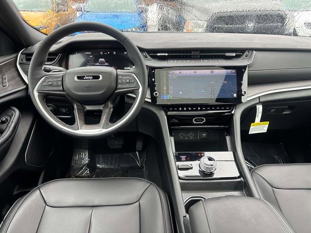 New 2026 Jeep Grand Cherokee Limited AWD/4WD image 9