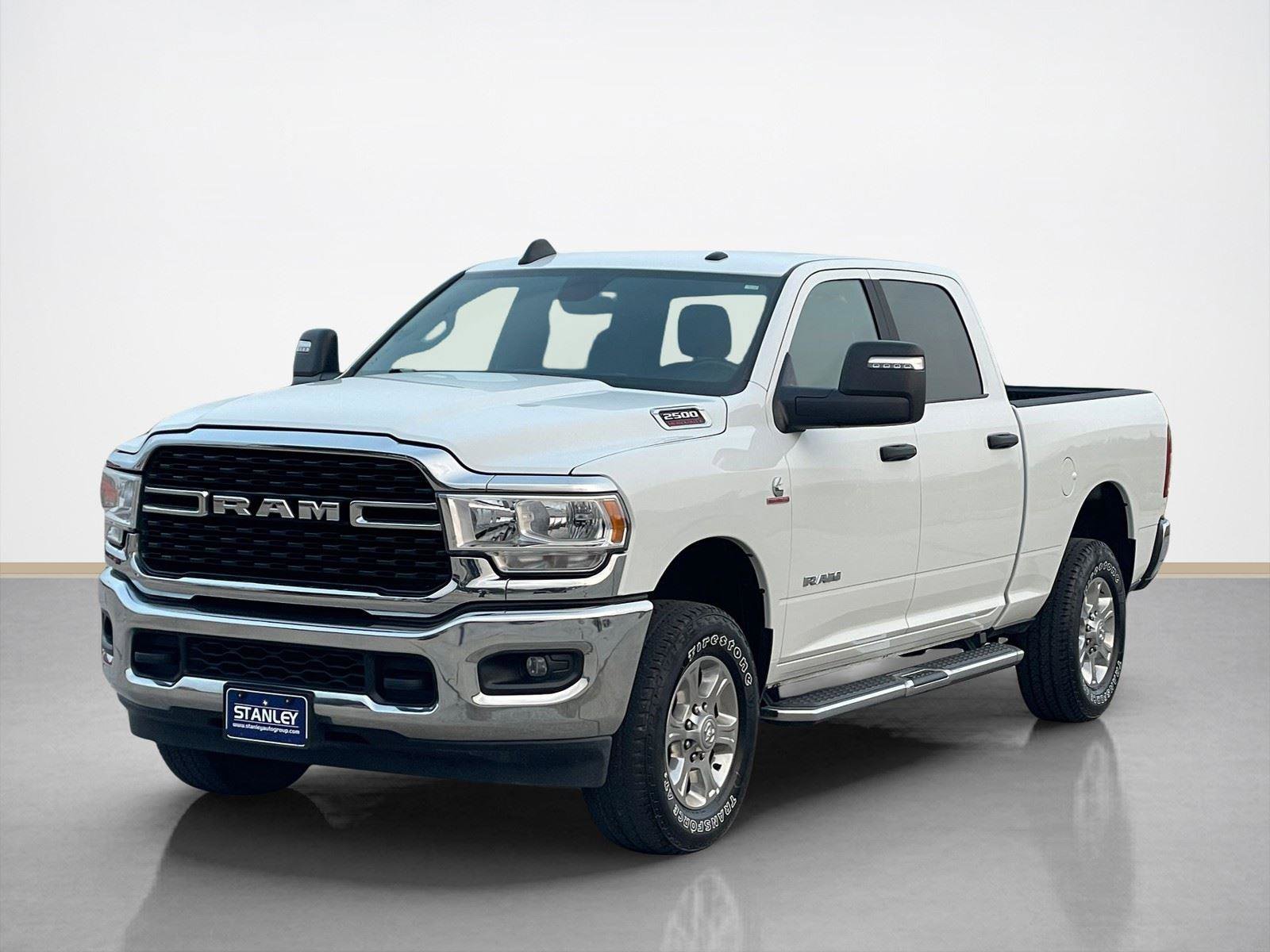 Used 2024 RAM 2500 Big Horn AWD/4WD image 3