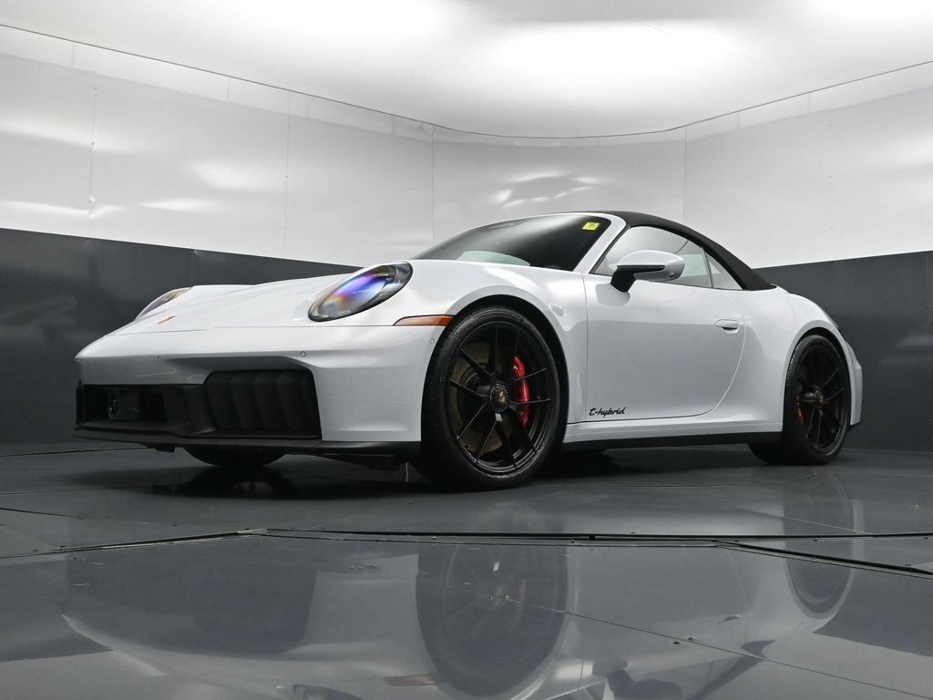 Used 2026 Porsche 911 Carrera GTS RWD image 22