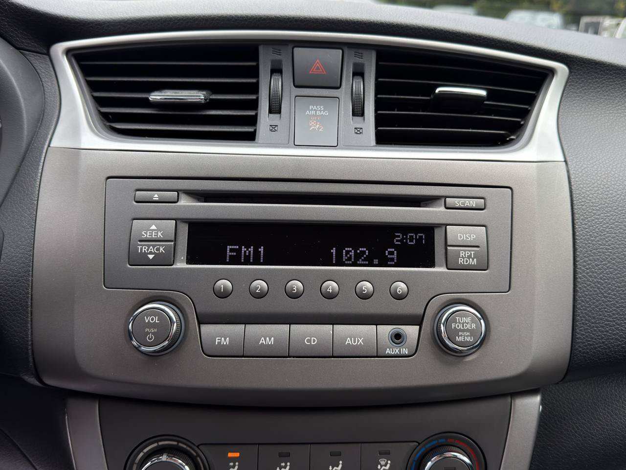 Used 2014 Nissan Sentra S FWD image 13