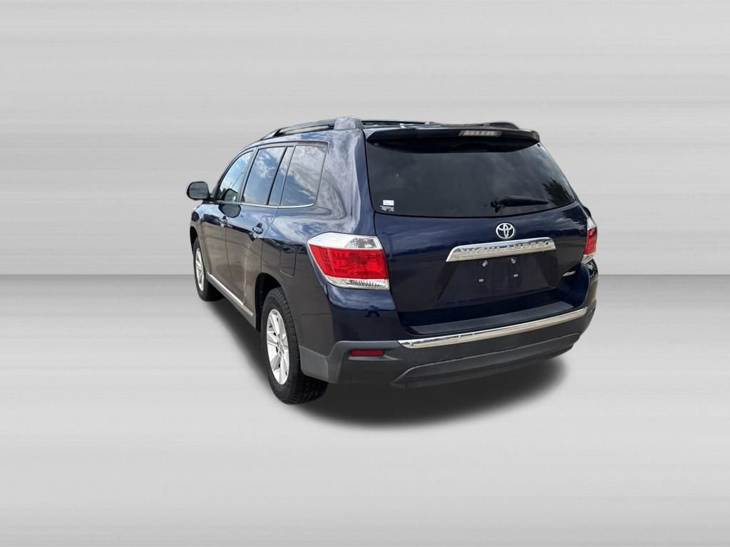 Used 2011 Toyota Highlander SE w/ Tow Pkg AWD/4WD image 7