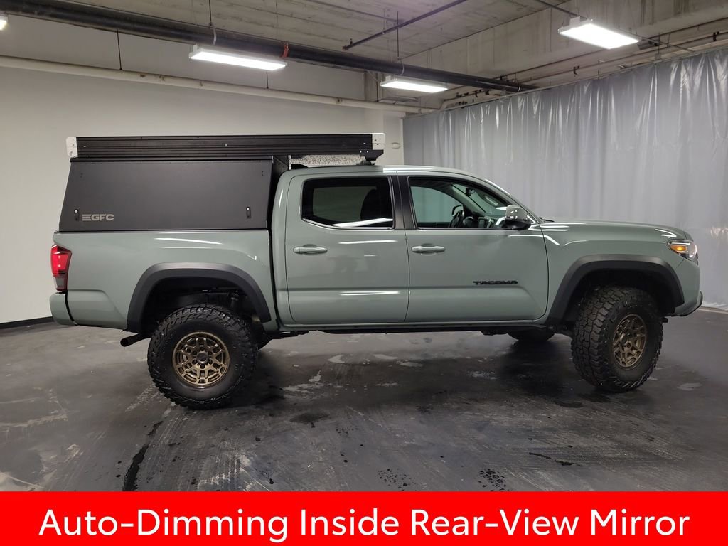 Used 2022 Toyota Tacoma SR5 w/ Trail Edition image 10