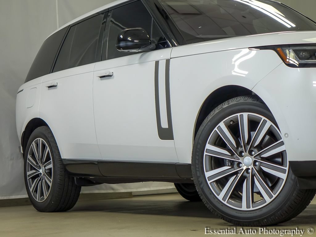 Used 2023 Land Rover Range Rover SE AWD/4WD image 5