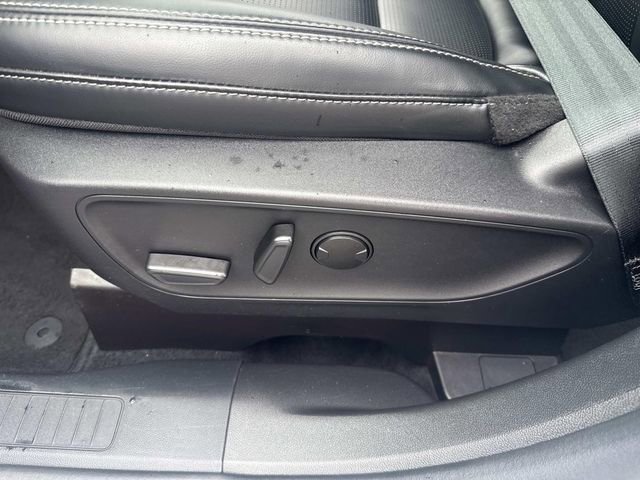Used 2025 Ford Escape Platinum AWD/4WD image 20