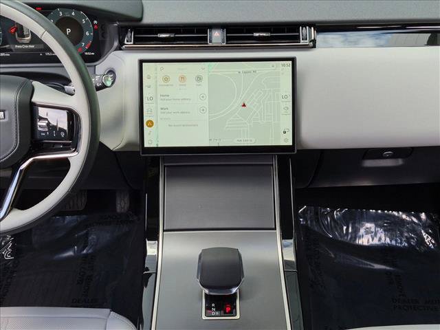 Used 2026 Land Rover Range Rover Velar S AWD/4WD image 15