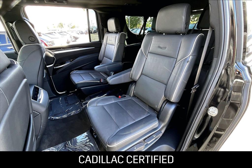 Certified 2025 Cadillac Escalade ESV Premium Luxury RWD image 19