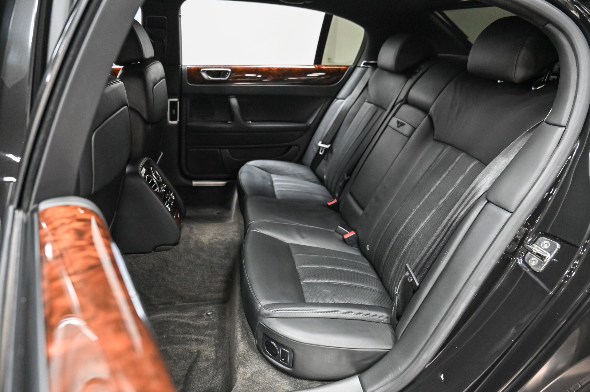 Used 2006 Bentley Flying Spur Flying Spur AWD/4WD image 26