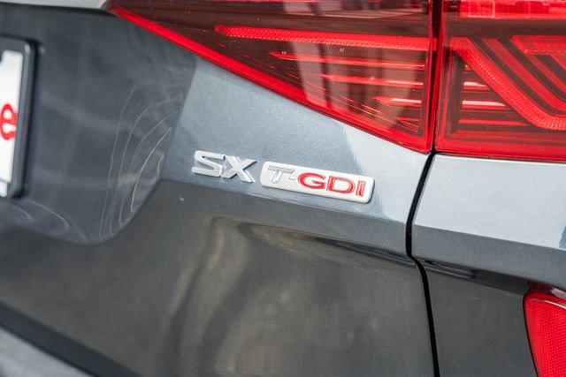 Used 2021 Kia Seltos SX w/ SX Sunroof Package AWD/4WD image 8