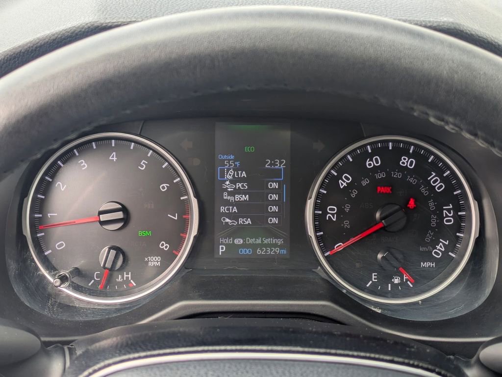 Used 2021 Toyota RAV4 XLE w/ Convenience Package image 22