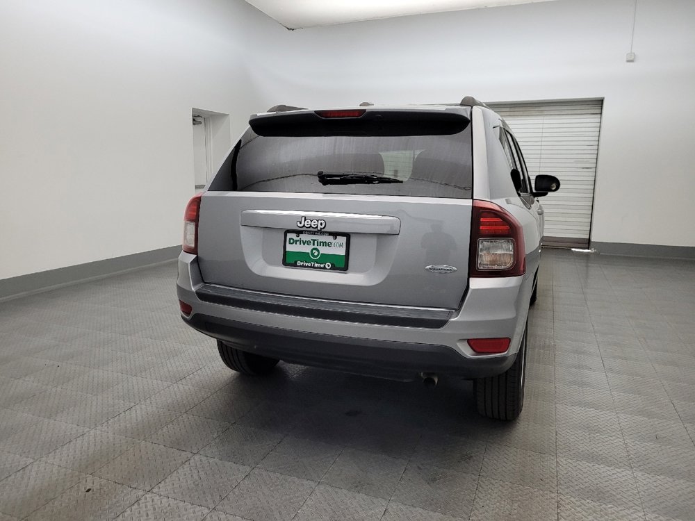 Used 2017 Jeep Compass Latitude image 7
