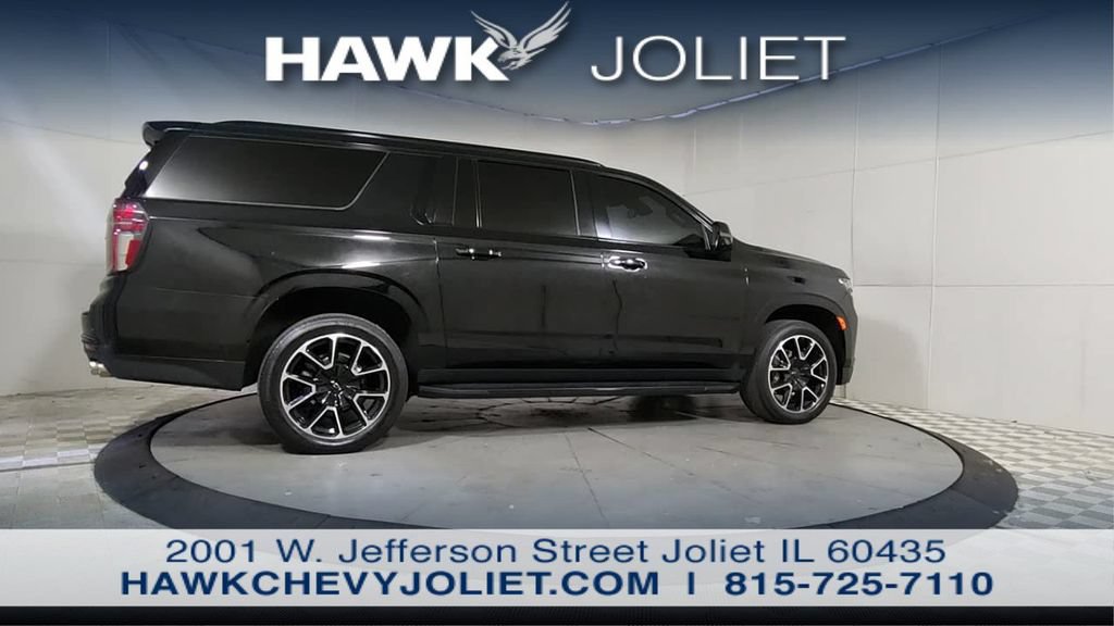 Used 2023 Chevrolet Suburban RST w/ Sport Performance Package AWD/4WD image 8