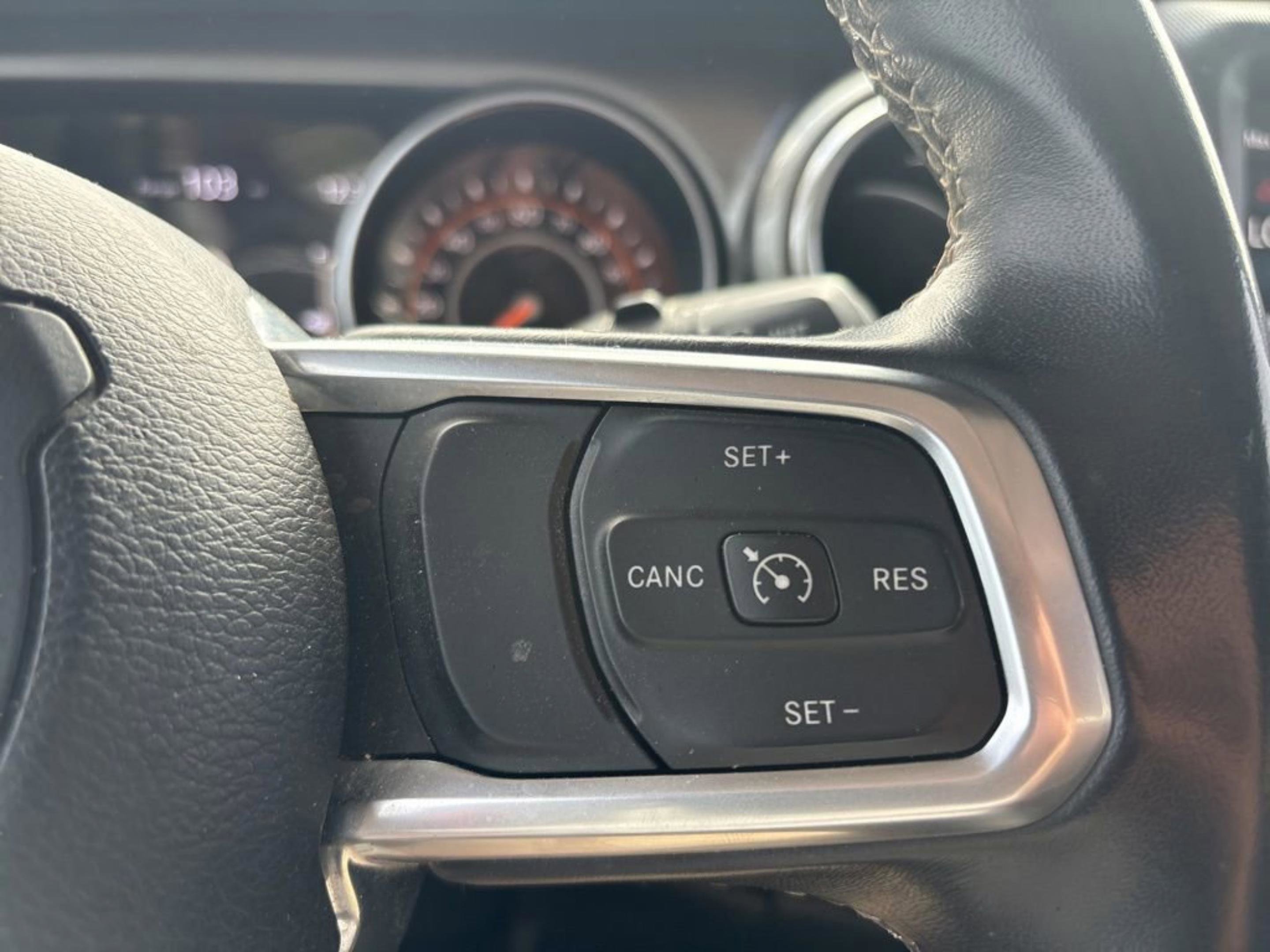 Used 2019 Jeep Wrangler Unlimited Sahara image 15