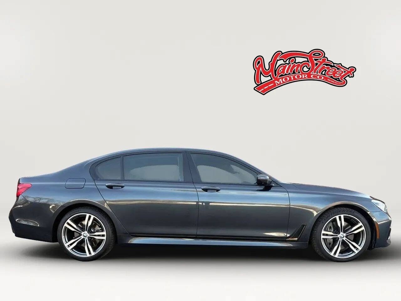 Used 2016 BMW 750i xDrive AWD/4WD image 8