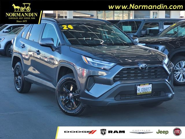 Used 2024 Toyota RAV4 XLE image 1