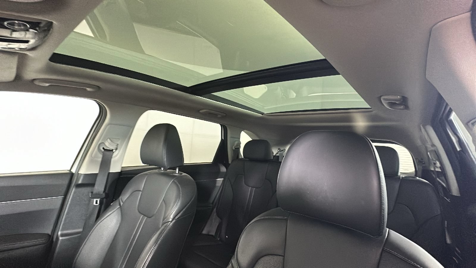 Used 2025 Kia Sorento EX w/ EX Panoramic Sunroof Package AWD/4WD image 14