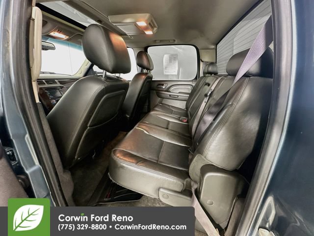 Used 2011 GMC Sierra 2500 Denali w/ Suspension Package, Off-Road AWD/4WD image 27