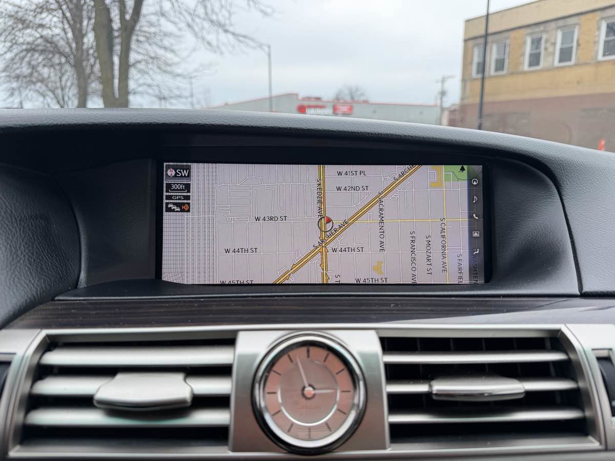 Used 2016 Lexus LS 460 AWD image 31