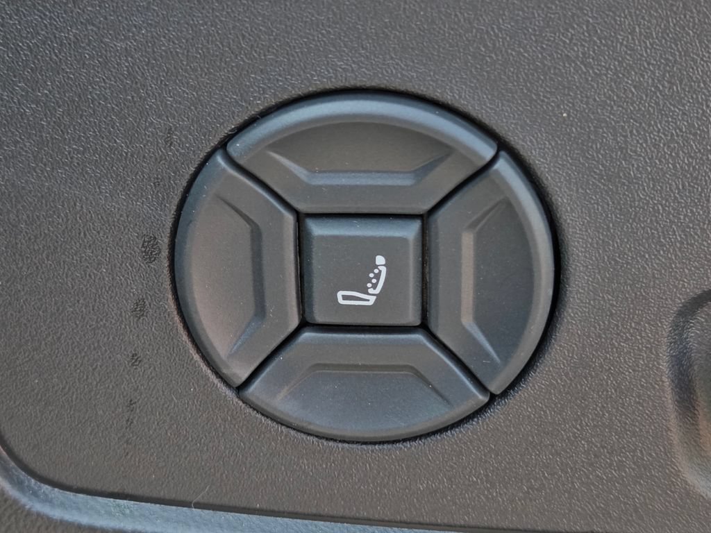 New 2026 Audi SQ5 Prestige AWD/4WD image 17