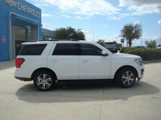 Used 2024 Ford Expedition XLT RWD image 8