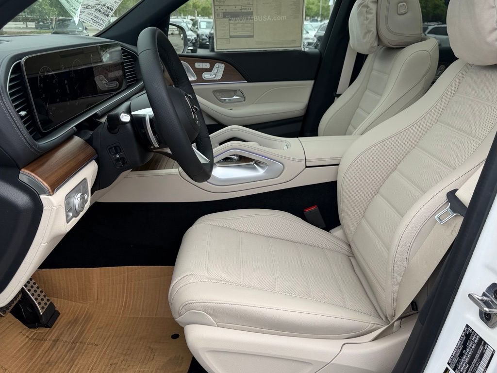 New 2026 Mercedes-Benz GLS 580 4MATIC image 19