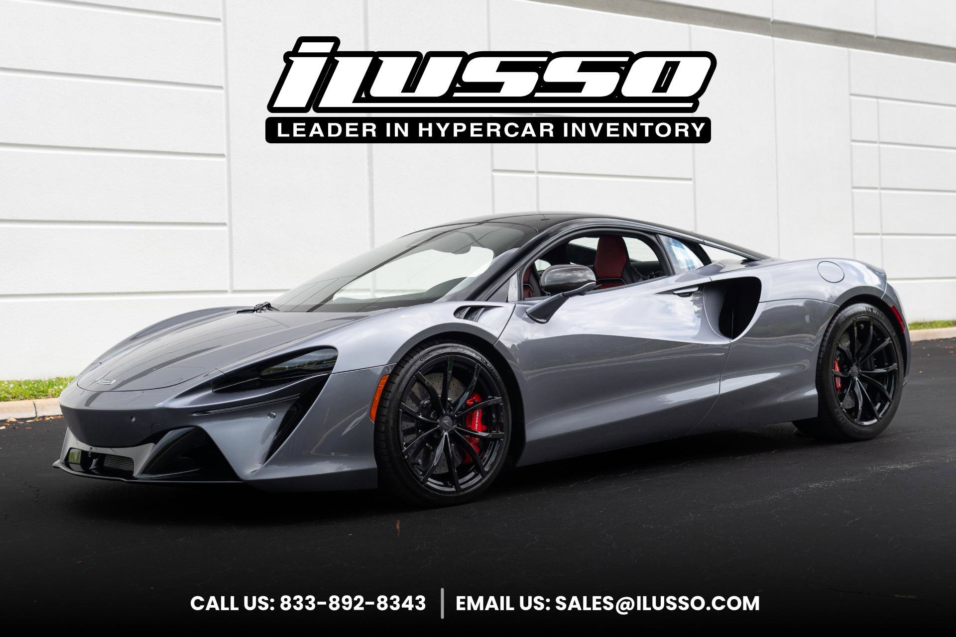 Used 2023 McLaren Artura RWD image 1