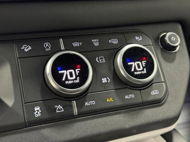 Used 2025 Land Rover Defender 110 S image 10