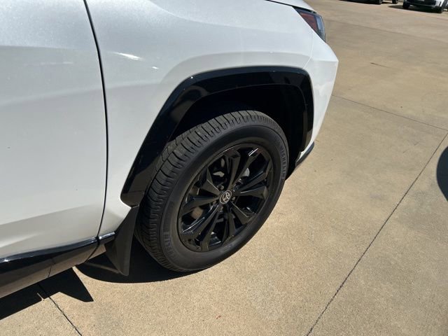 Used 2023 Toyota RAV4 SE w/ Convenience Package image 17