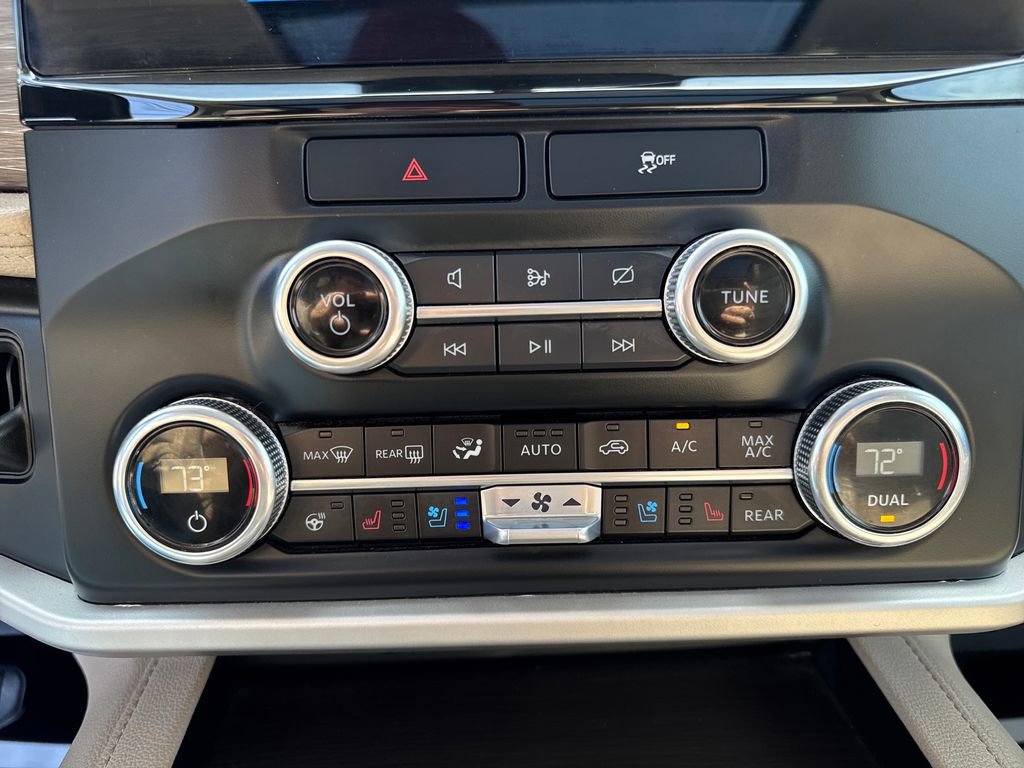 Used 2023 Ford Expedition Max Limited image 38