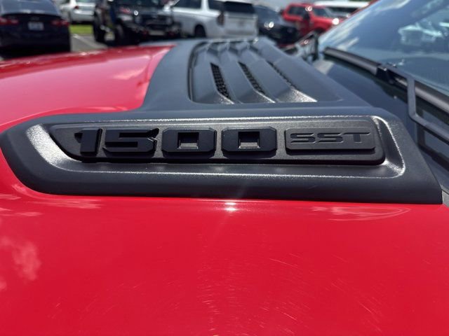Used 2025 RAM 1500 Rebel image 12
