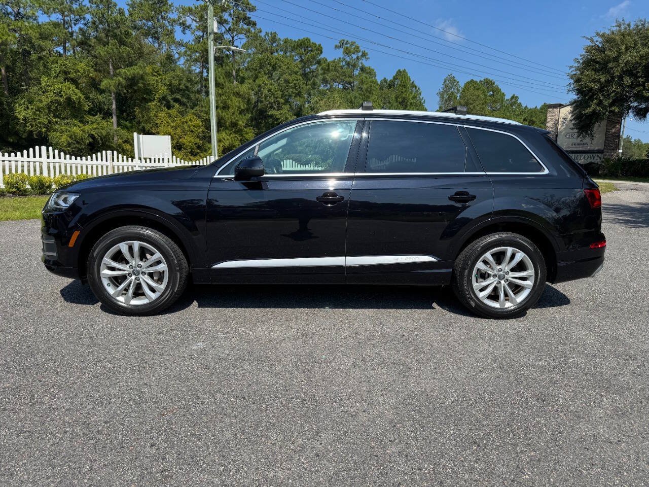 Used 2019 Audi Q7 2.0T Premium w/ Convenience Package AWD/4WD image 3