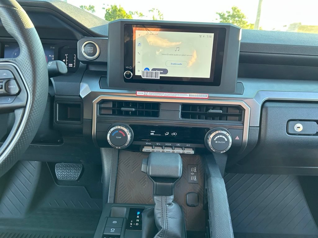 Used 2026 Toyota 4Runner SR5 AWD/4WD image 17