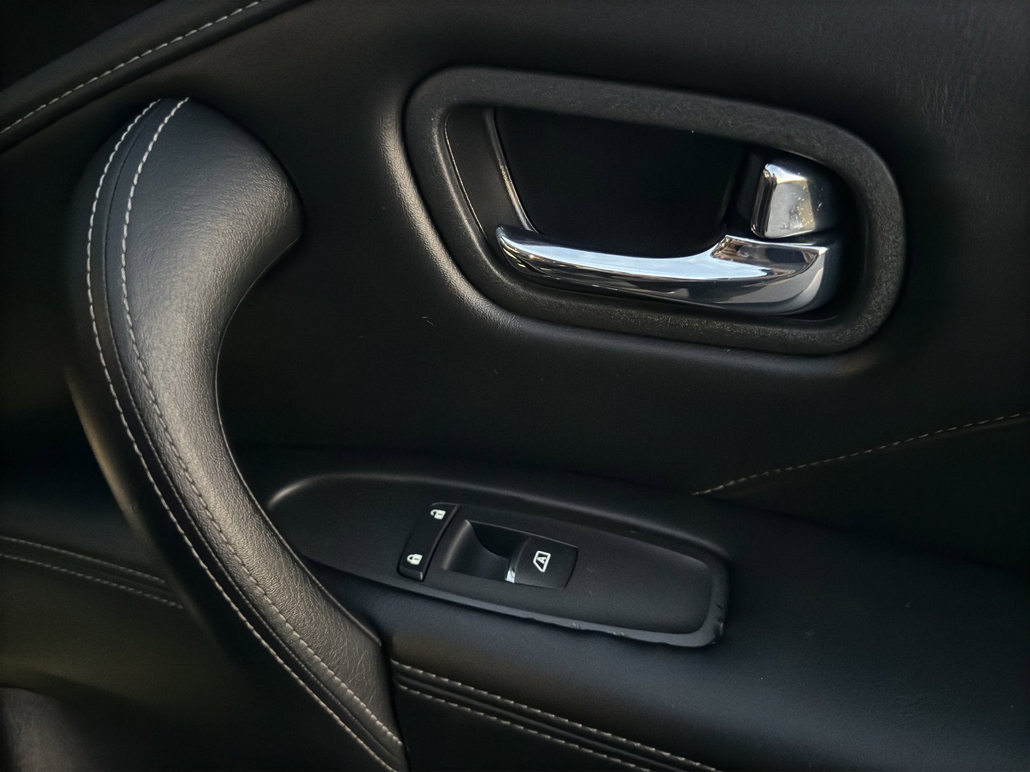 Used 2024 INFINITI QX80 Luxe image 16