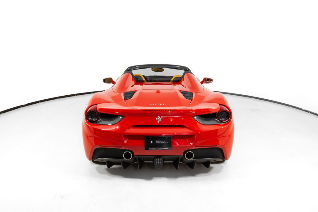 Used 2018 Ferrari 488 Spider image 7