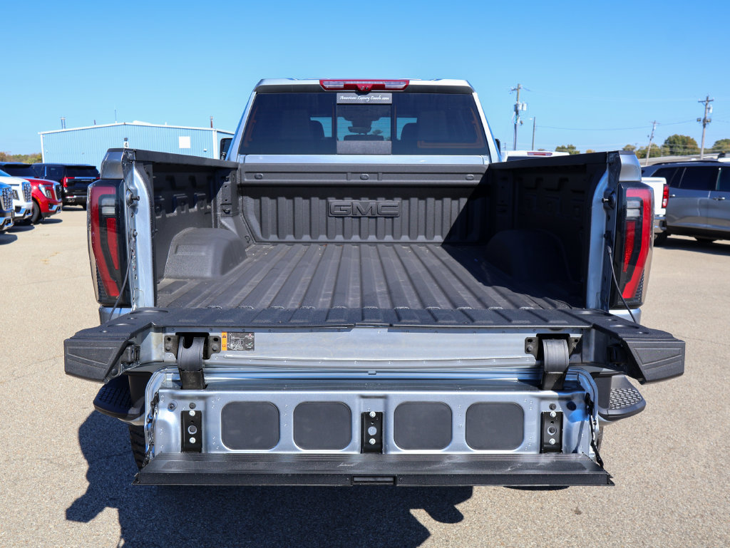 New 2026 GMC Sierra 2500 AT4 w/ Technology Package AWD/4WD image 5
