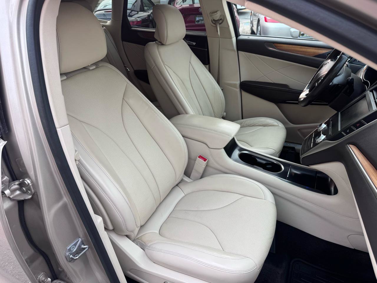 Used 2015 Lincoln MKC AWD w/ Equipment Group 102A Reserve image 23